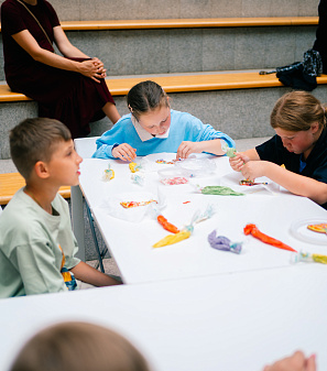 12 июня – День России