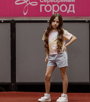 11 апреля – Модный показ