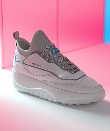Новое открытие: SneakerHouse