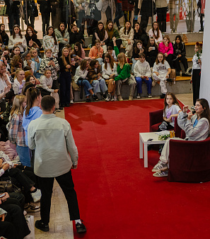 10 октября – Фан-встреча с Полиной Денисовой