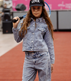 11 апреля – Модный показ