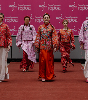 11 апреля – Модный показ