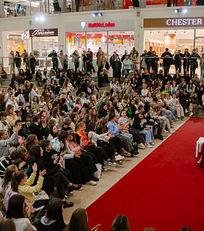 10 октября – Фан-встреча с Полиной Денисовой