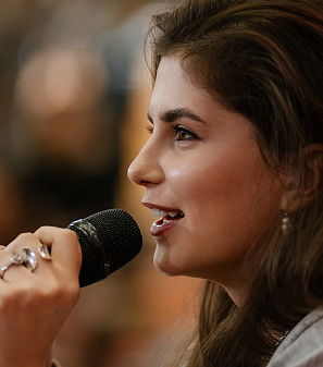 10 октября – Фан-встреча с Полиной Денисовой