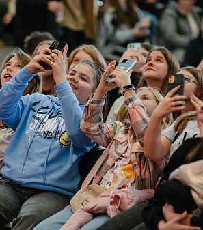 10 октября – Фан-встреча с Полиной Денисовой