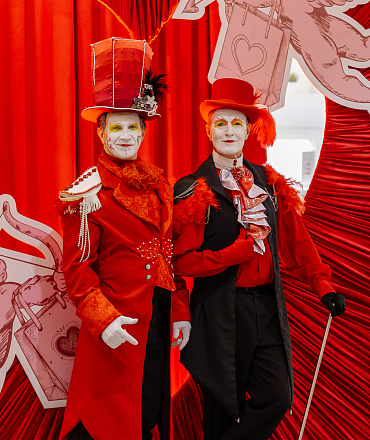 14 февраля – Шопинг и Любовь