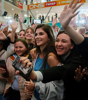 10 октября – Фан-встреча с Полиной Денисовой
