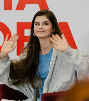 10 октября – Фан-встреча с Полиной Денисовой