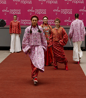 11 апреля – Модный показ