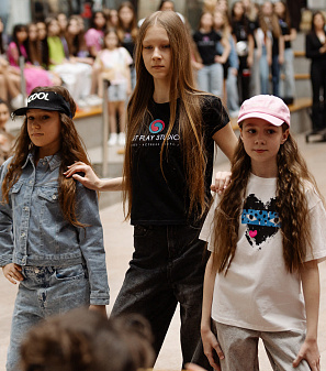 11 апреля – Модный показ