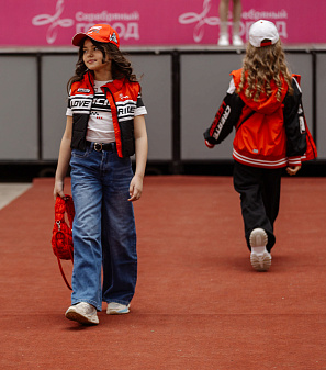 11 апреля – Модный показ