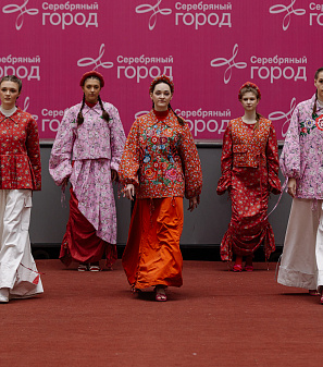 11 апреля – Модный показ