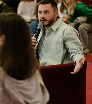 10 октября – Фан-встреча с Полиной Денисовой